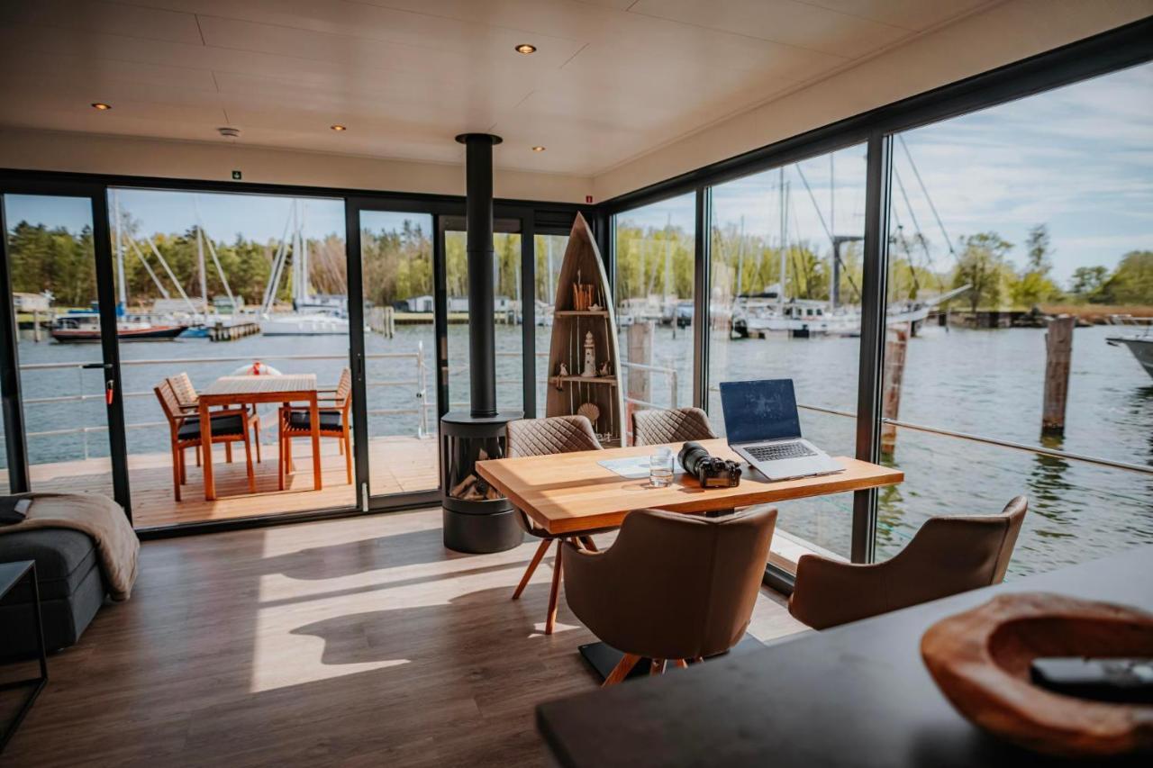 Floatinghouses Peenemünde Buitenkant foto