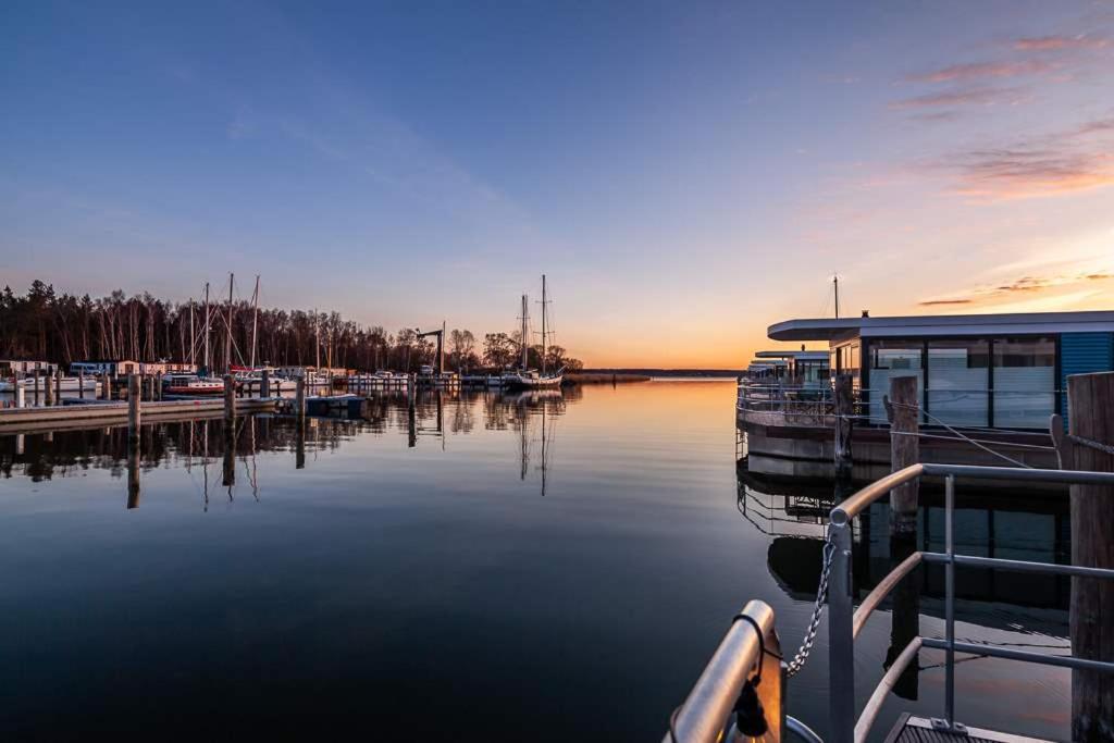Floatinghouses Peenemünde Buitenkant foto