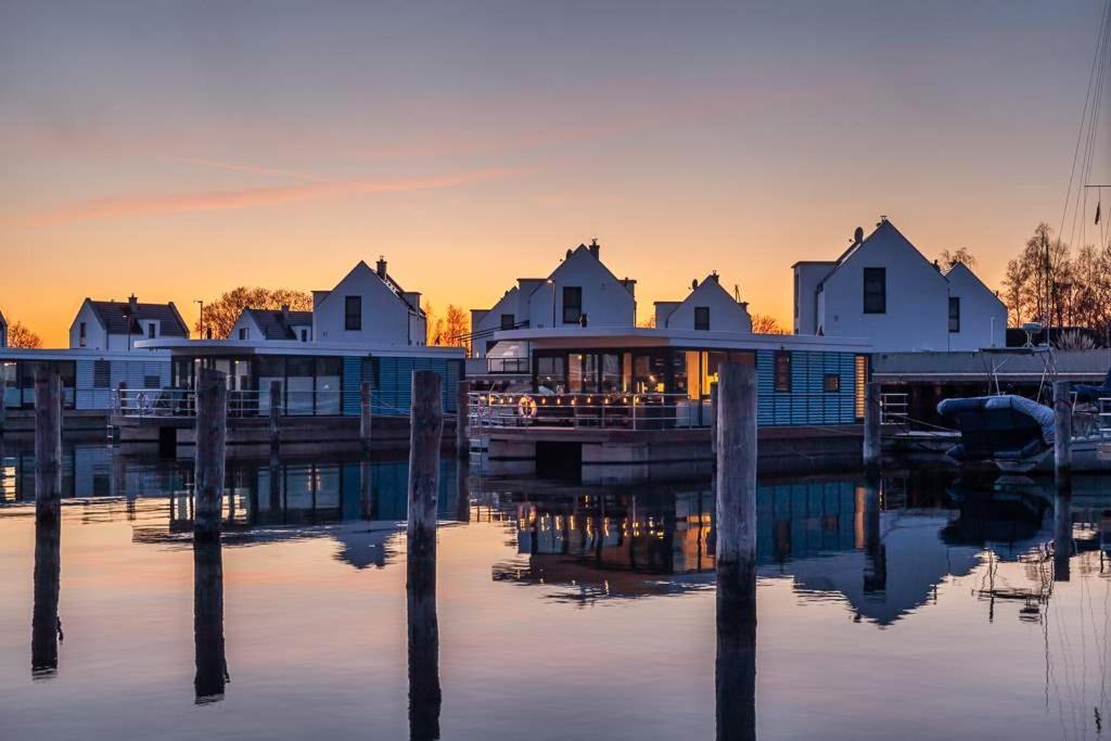 Floatinghouses Peenemünde Buitenkant foto