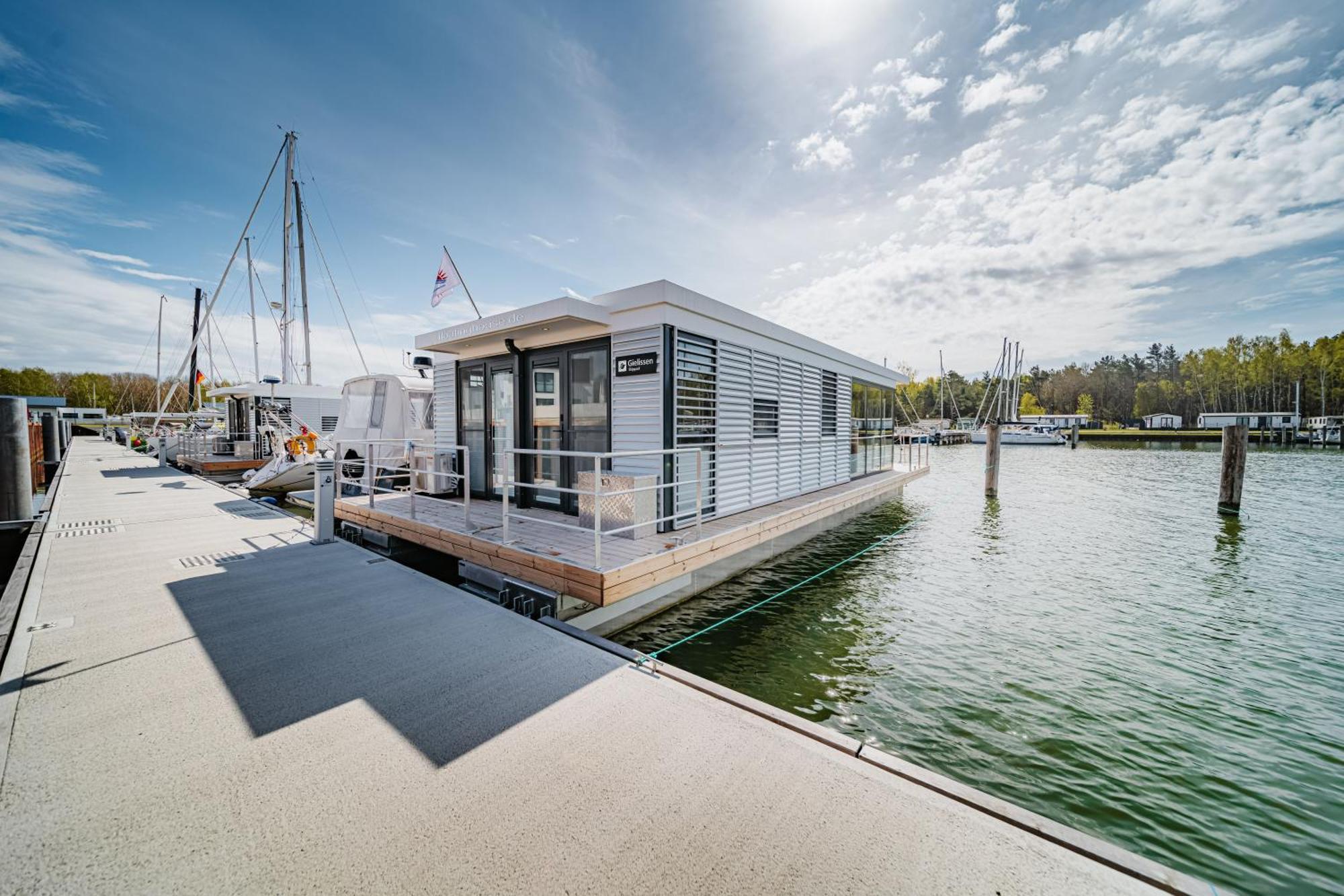 Floatinghouses Peenemünde Buitenkant foto