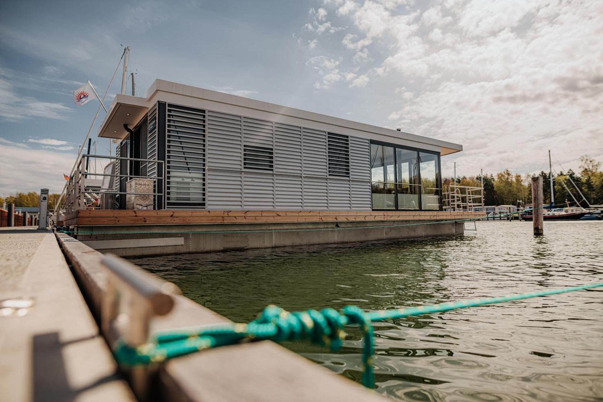 Floatinghouses Peenemünde Buitenkant foto